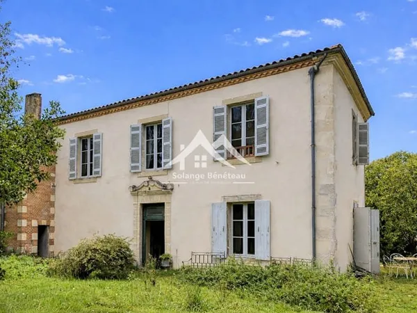 Maison de maître avec parc paysager Coeur du village de Villefranche-du-Queyran