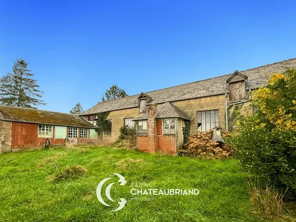 Batiment à rénover Gahard + 280 m² aménageable, jardin plus de 950 m²