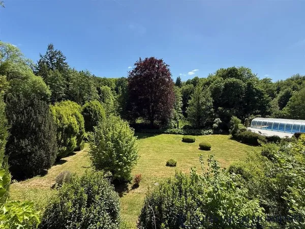 Maison Montchauvet de 395 m²