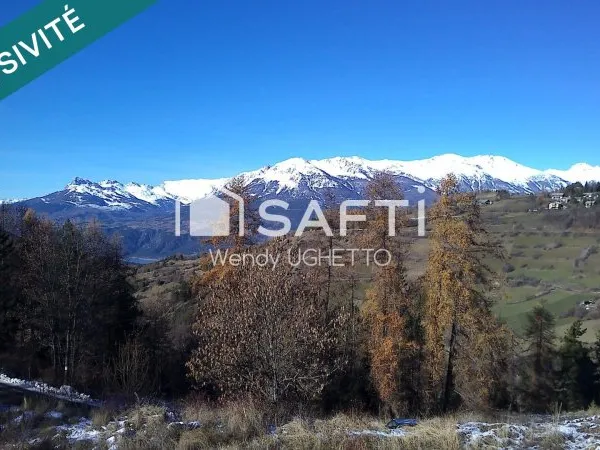 Terrain rare aux Orres  Vue montagne