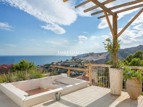 Villa à louer à Marseille l'Estaque magnifique vue mer
