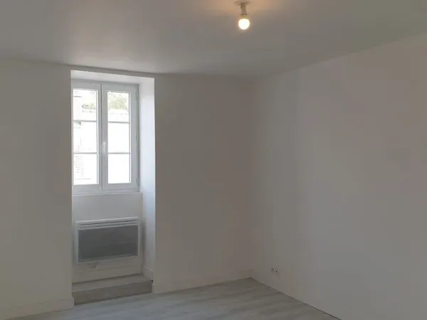Studio lumineux 20 m² - Centre Morlaix - Calme & sécurisé