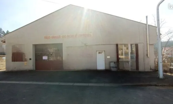 Local entrepôt 440 m2