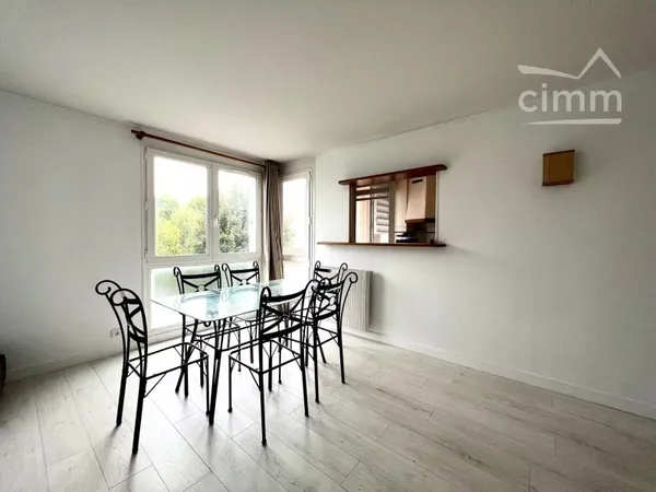 A louer :Appartement F3 avec balcon proche Creil