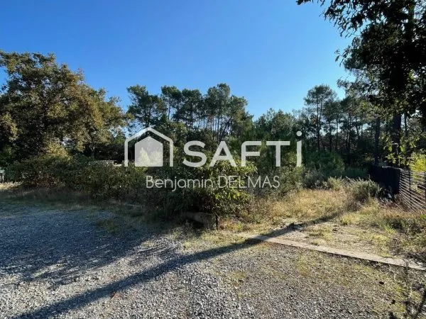 À vendre - Terrain de 1 504 m² - Le Pian-Médoc
