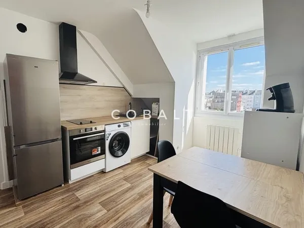 Belle Appartement T2 Rénové aux Halles de Saint-Nazaire