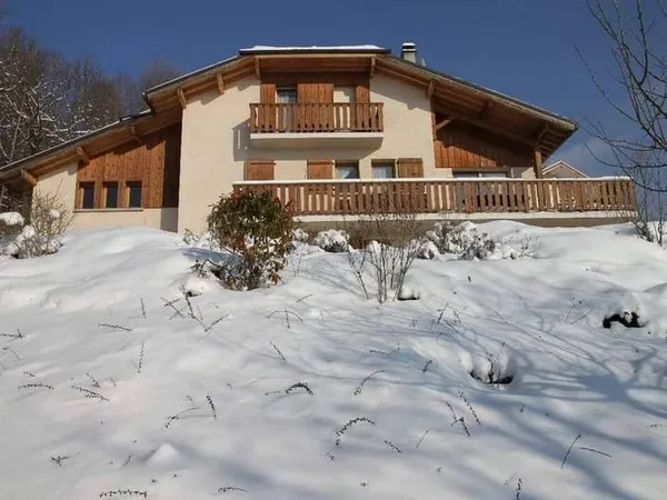 Maison 9 pièces 170 m²