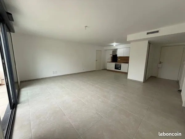 Appartement 2 pièces 67 m²