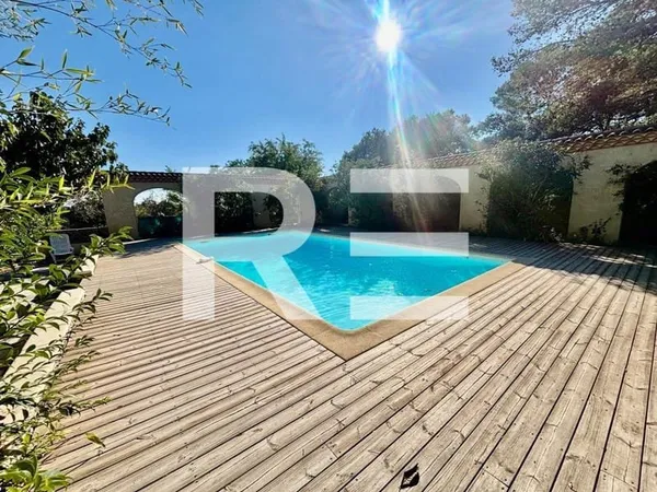 MAISON NIMES CIGALE 205m2 SUR TERRAIN DE 2306m2 AVEC PISCINE
