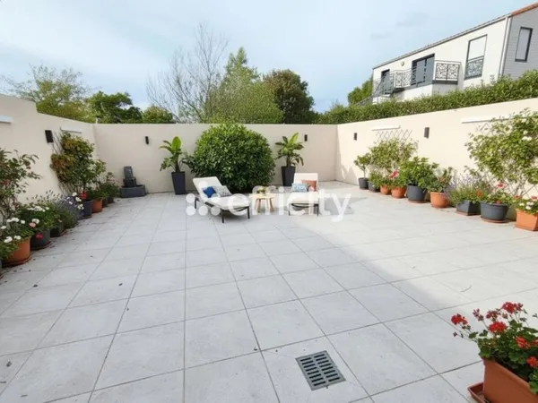 Maison Vente Fontenay-le-Comte 9p 172m² 151000€