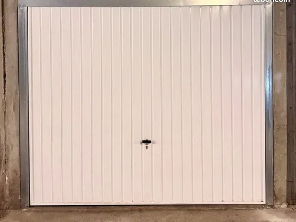 Garage Box Fermé