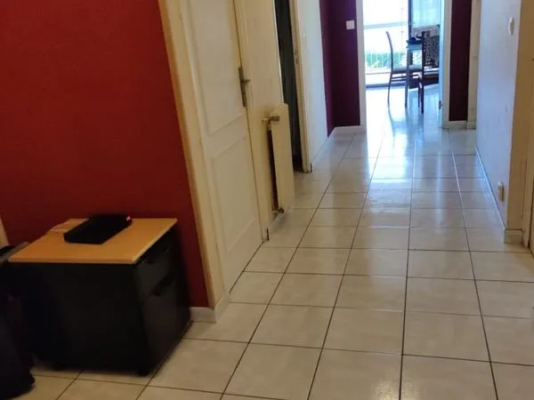 Jolie chambre meublée dans F4 meublé