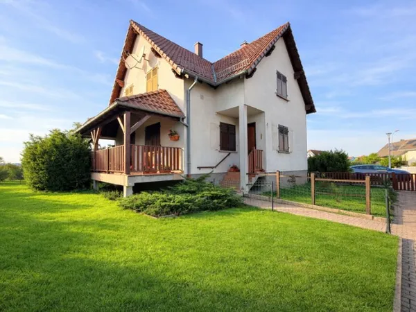 Maison 5 pièces 141 m²