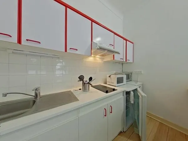 APPARTEMENT TYPE 1 - Meublé