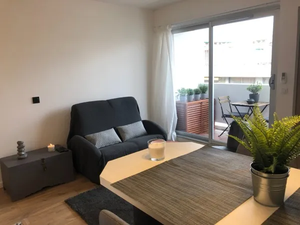 Loue appartement 38m² T1 meuble avec balcon