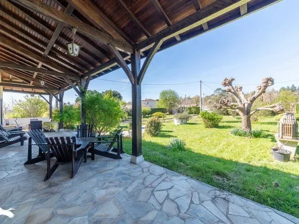 Maison de plain-pied 5 pièces 124 m²
