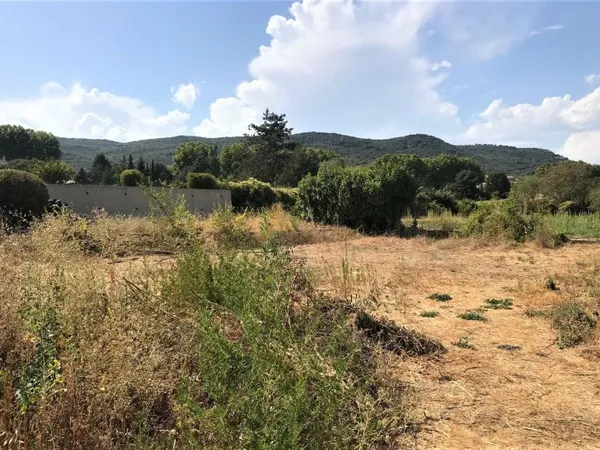 Cazilhac, Terrain constructible 833 m2
