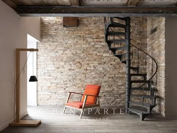 AIMARGUES - MAISON DE VILLAGE DE CHARME RÉNOVÉE