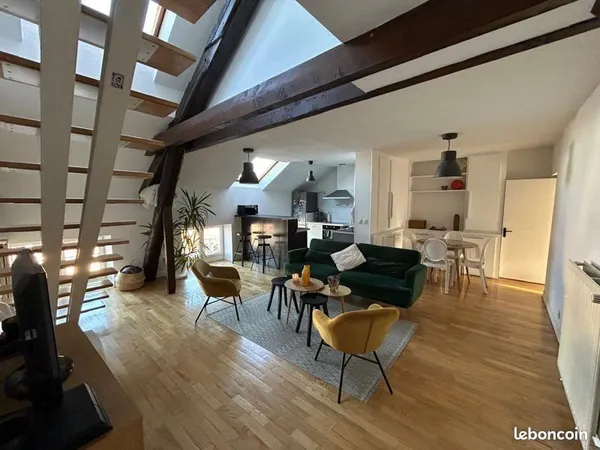Dernier étage -90 m2 au sol - clé en main