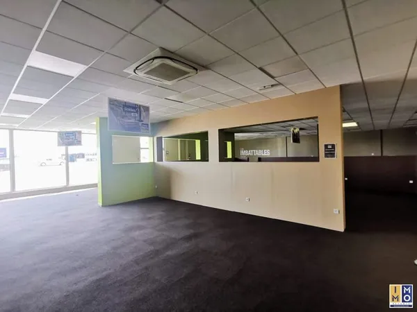 Local commercial 432 m²
