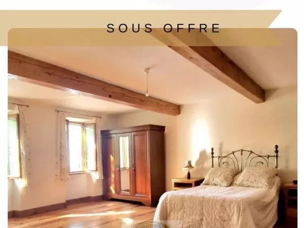Maison de type 6 de 246m² à Villespy