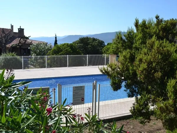 APPARTEMENT T3 - 50M2 - PISICNE