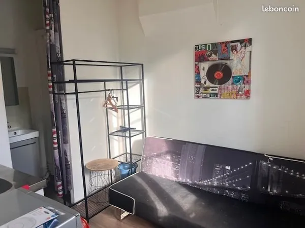 Studio meublé tout confort - 9 m² - Blois centre, proche gare