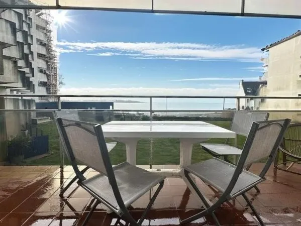Concarneau bord de mer - studio avec balcon dans résidence recherchée