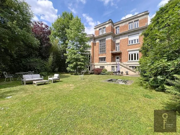 Bureaux 476 m²