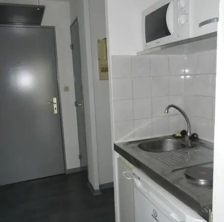 Studio 1 pièce 18 m²