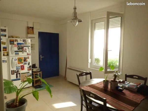 Très beau logement meublé