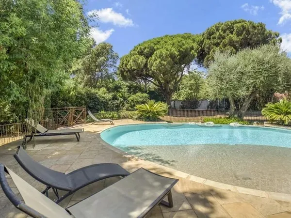 Achat : Maison Grimaud (83310)
