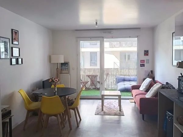 2 pièces 42m² - PESSAC - libre 1er Juin