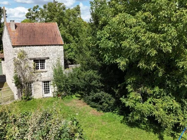 BEYNES (78) - Grange 60m² au sol à aménager