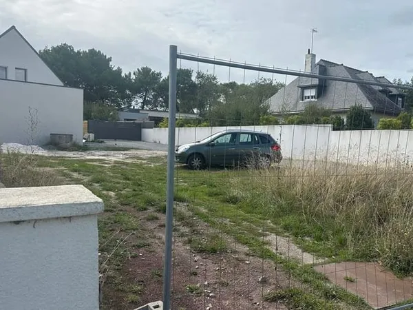 Terrain 279 m²