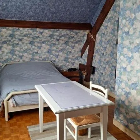 Chambre de 20m2 à louer sur La Chaussée-Saint-Victor