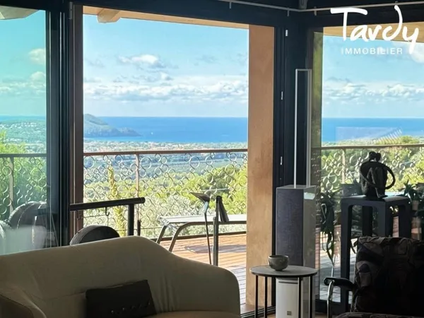 Contemporaine vue mer panoramique - 83740 LA CADIERE D'AZUR