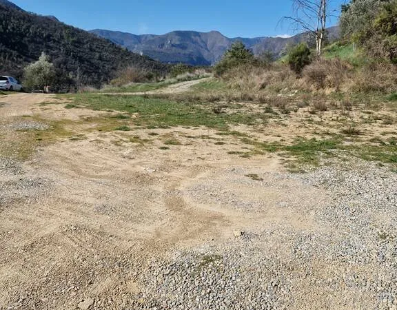 Terrain 970 m²
