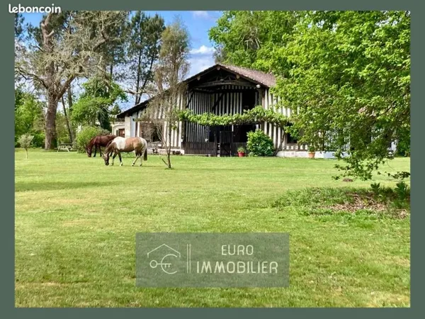 Maison 7 pièces 220 m²