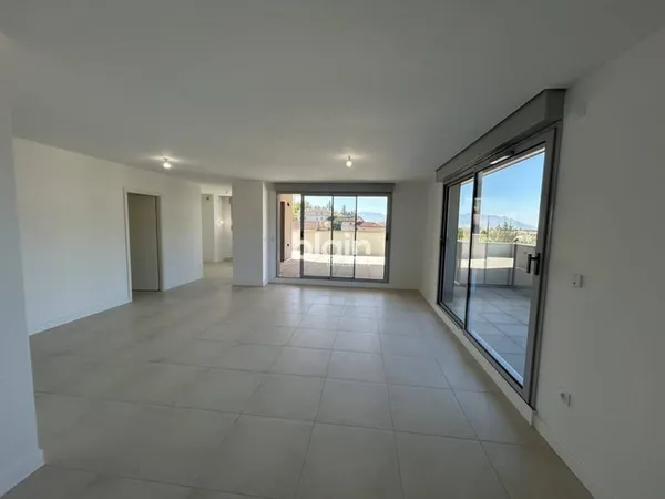 Appartement 4 pièces 112 m²