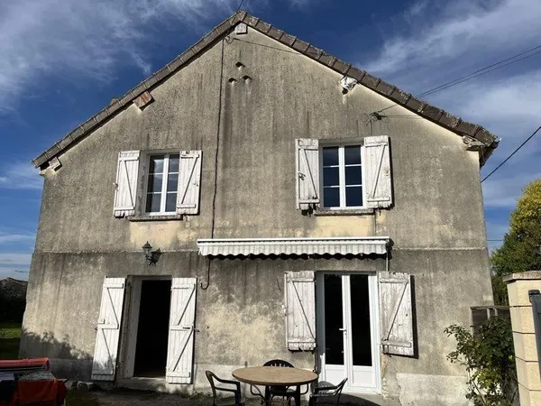Maison en pierre de 4 pièces principales