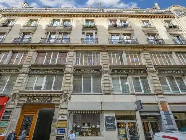 Bureaux 598 m²