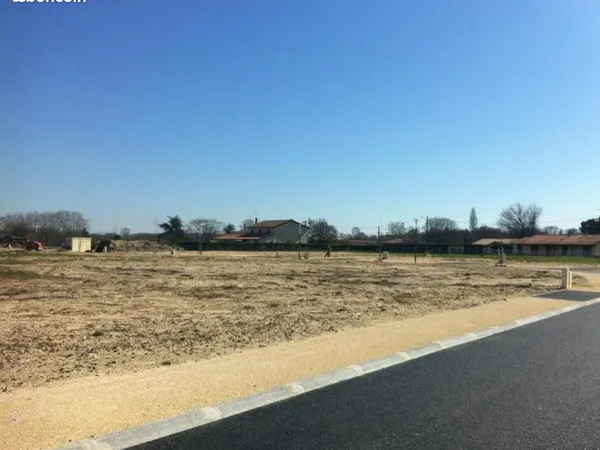 Terrain 500 m² Leognan