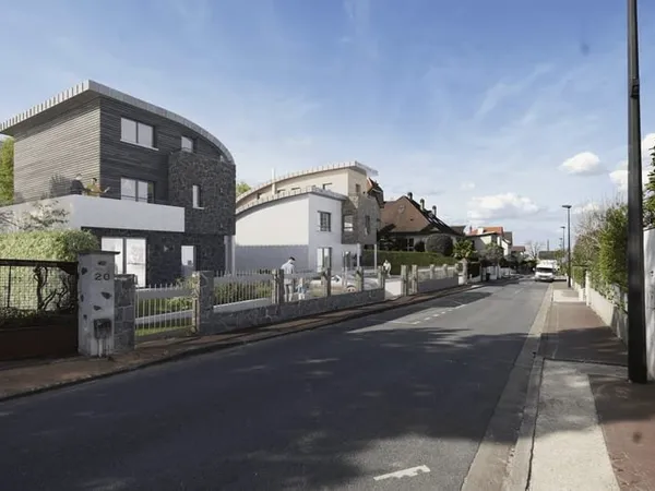 Maison individuelle avec jardin, terrasse, balcon et station