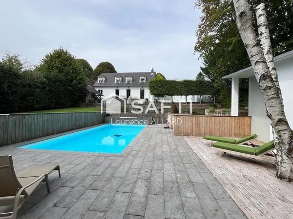 Maison 10 pièces 167 m²