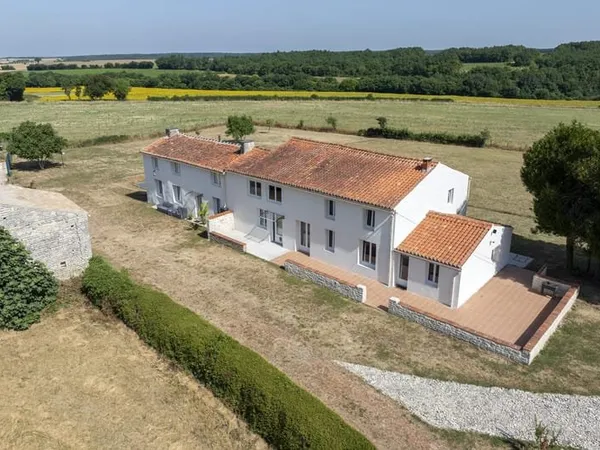 Maison Vente Contré 13p 320m² 389000€