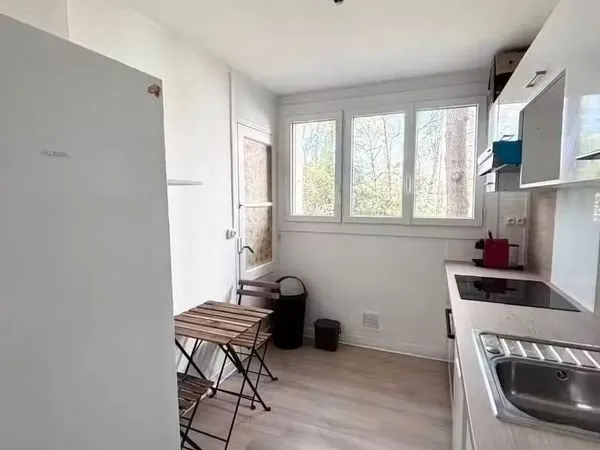 T4 entièrement meublé et lumineux