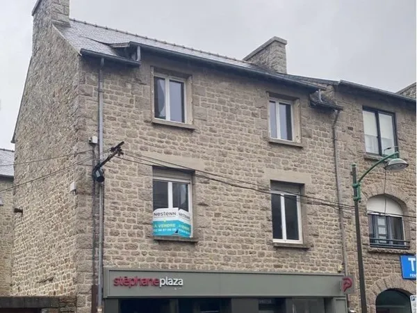 🏬 Local commercial à louer - Emplacement n°1 à Dinan