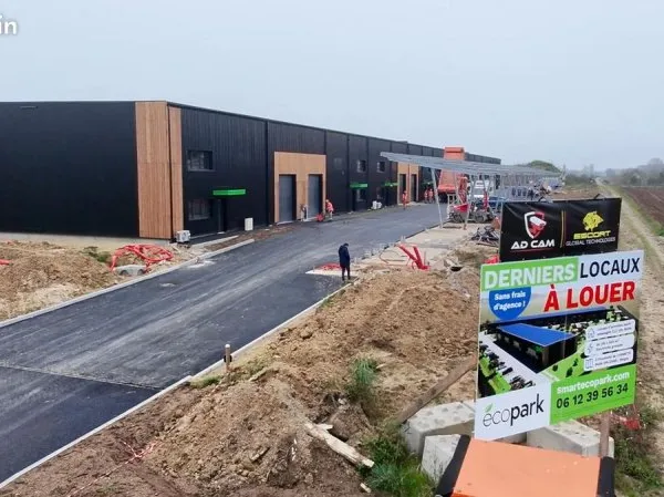 Local d'activité 290 m²