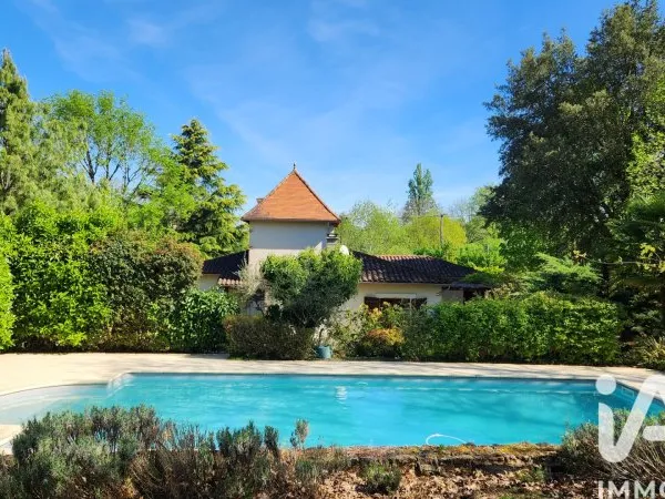 Maison 5 pièces 140 m²